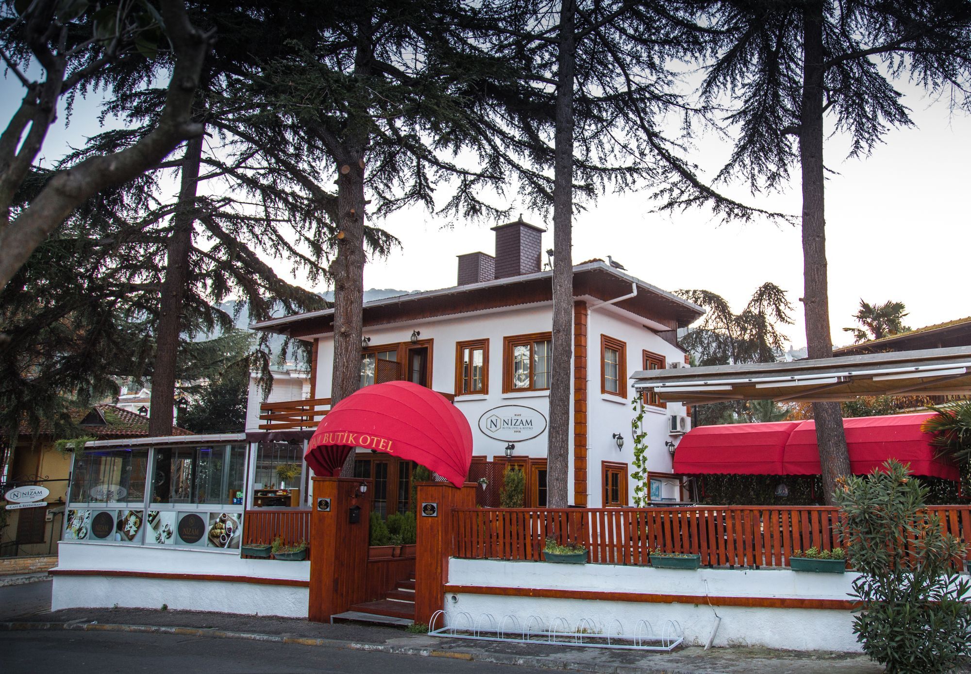 Nizam Butik Otel Bueyuekada Adalar Exterior foto